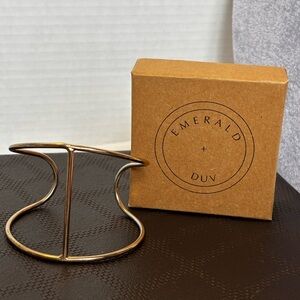 Emerald + Duv Joshua Tree Cage cuff bracelet gold-tone